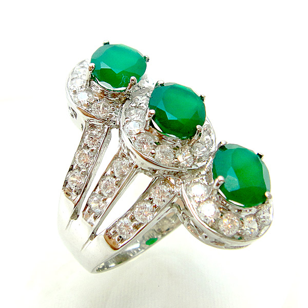 แหวนเงินแท้ราคาถูกชุบทองคำขาว พลอยแท้กรีนอะเกท 1.20 กะรัต เพชรCZ 1.44 กะรัต งานประณีตสวยงาม สั่งผลิตค่ะ