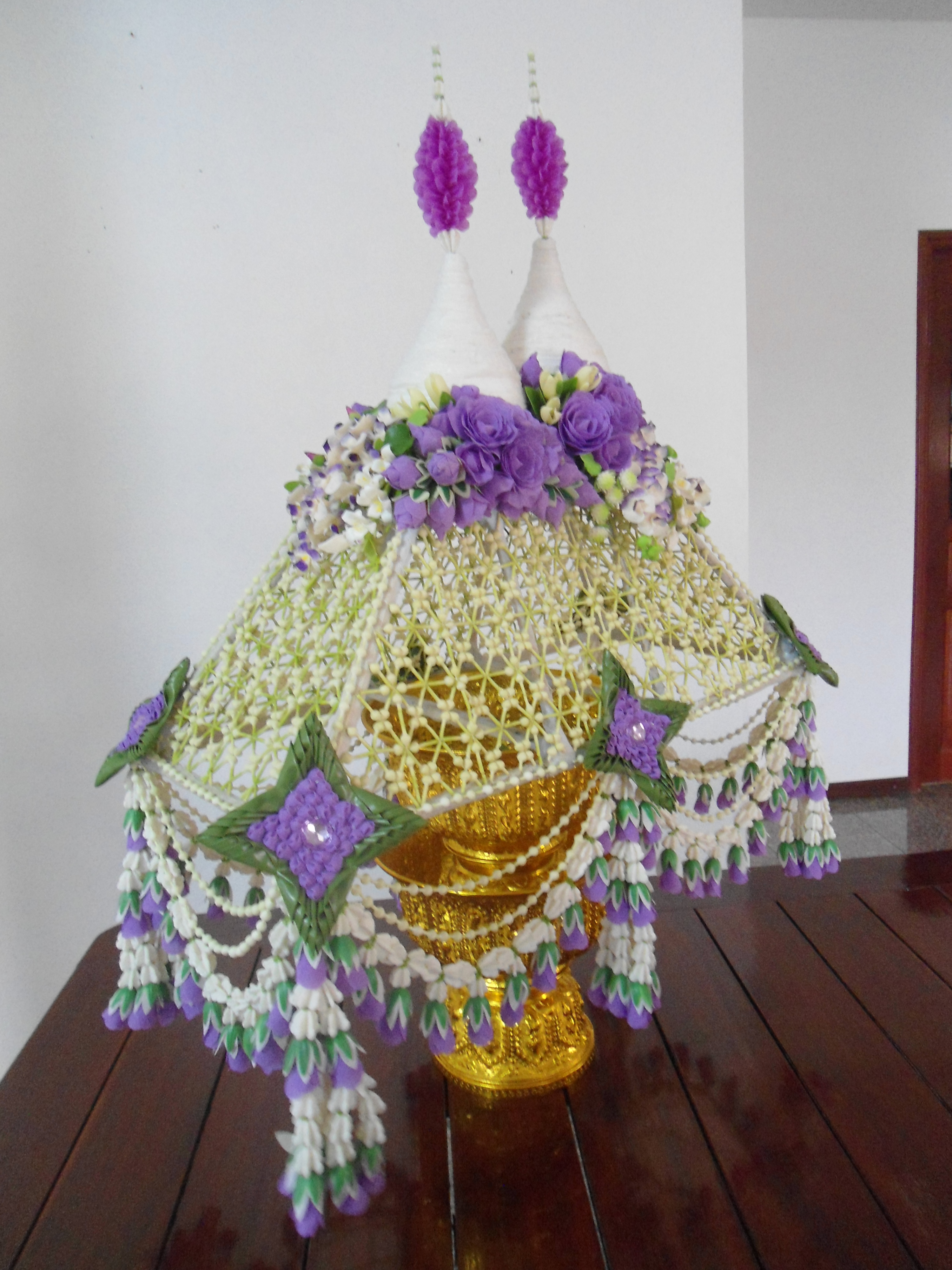 ที่คลุมผ้าไตรดอกไม้ดิน (ส่งงาน อ.เมือง จ.สุรินทร์ 25/04/60)