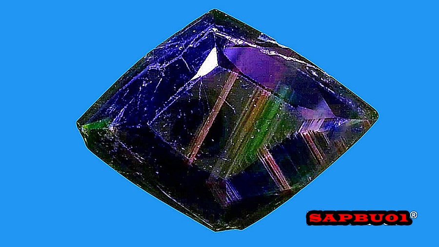 พลอยน้ำเงิน