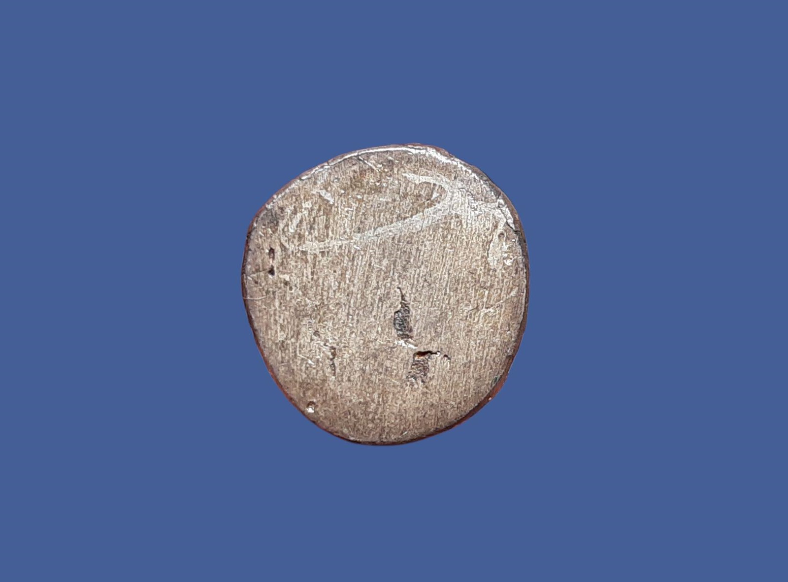 รูปเหมือนหล่อเอกลักษณ์ นั่งยอง หลวงพ่อคูณ ปริสุทฺโธ วัดบ้านไร่ จ.นครราชสี่มา ปี 2536 เสาร์ 5 คูณทวี เหลือกิน เหลือใช้ เนื้อเงิน