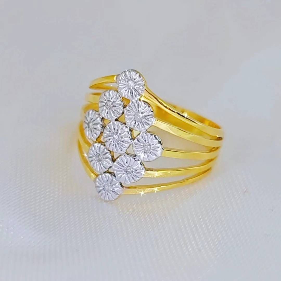 พร้อมส่งและสั่งผลิตแหวนเพชรฝังเหมือนใส่เพชรเม็ดใหญ่ แหวนแต่งงาน แหวนหมั้น ใส่เที่ยว ออกงาน แหวนทองคำ 9K เพชรกุหลาบแท้ 0.07 กะรัต 9 เม็ด ราคาถูกมาก ส่งฟรี