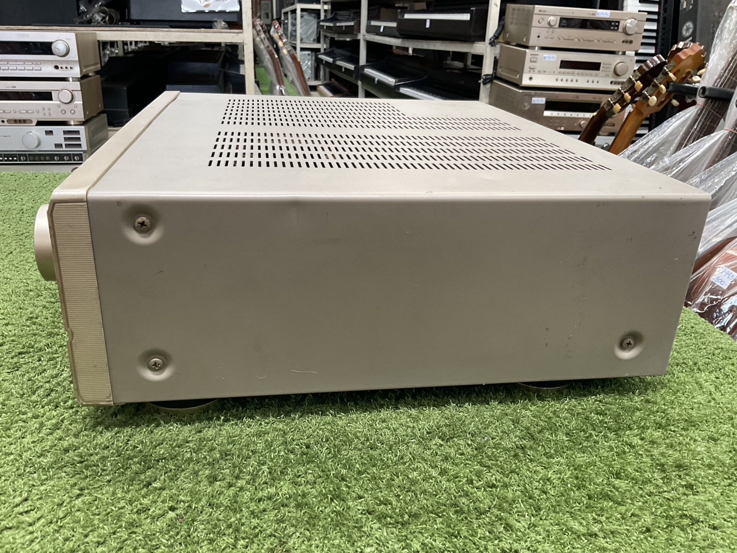 เครื่องขยายเสียง DENON : AVC-1500