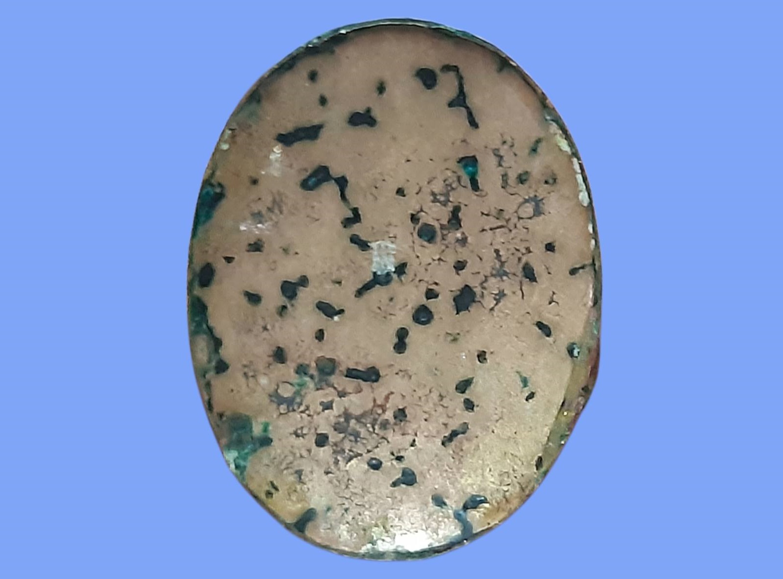 ล็อคเก็ต รัชกาลที่ 5 ภาพเขียนสี กระเบื้องเคลือบ กว้าง 1.6 cm สูง 2.1 cm