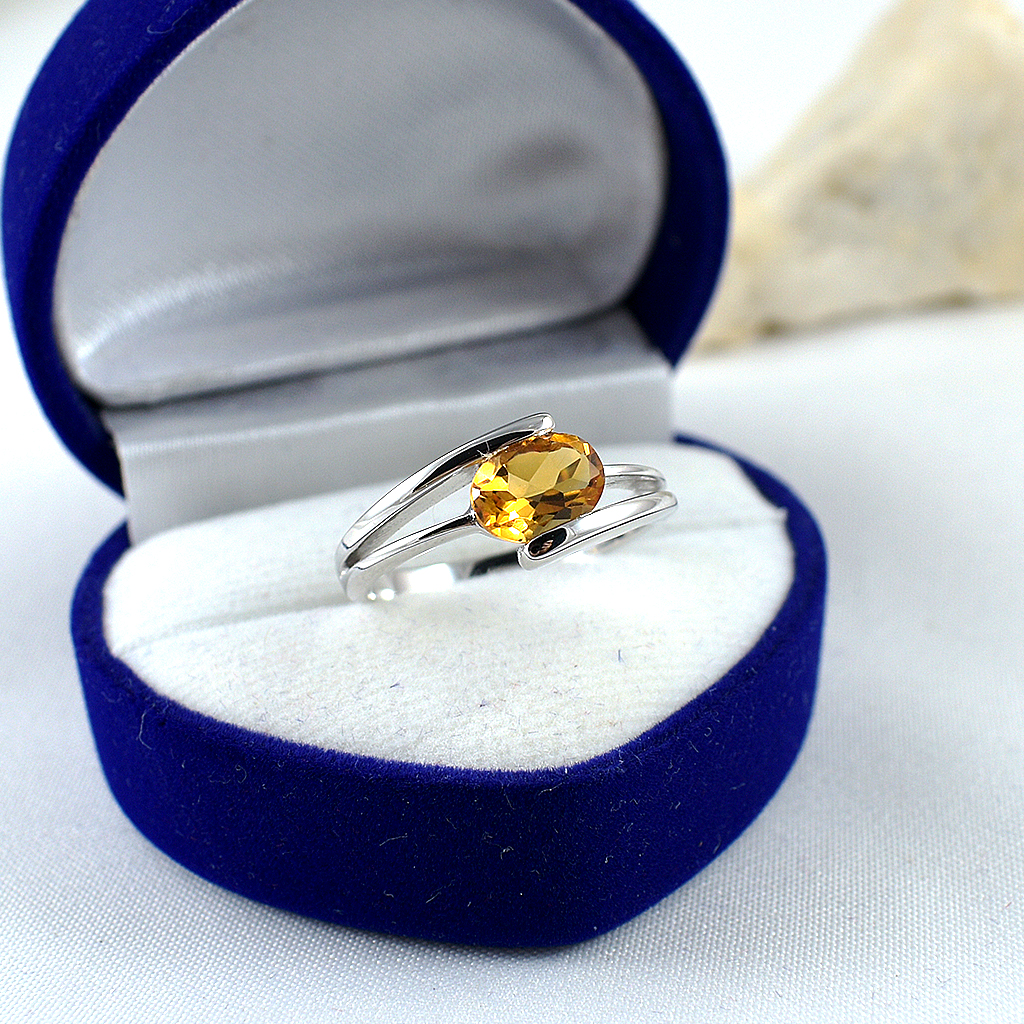 แหวนเงินแท้ราคาถูกชุบทองคำขาว ซิทรินแท้ 1.25 กะรัต งานประณีตสวยงาม สั่งผลิตค่ะ