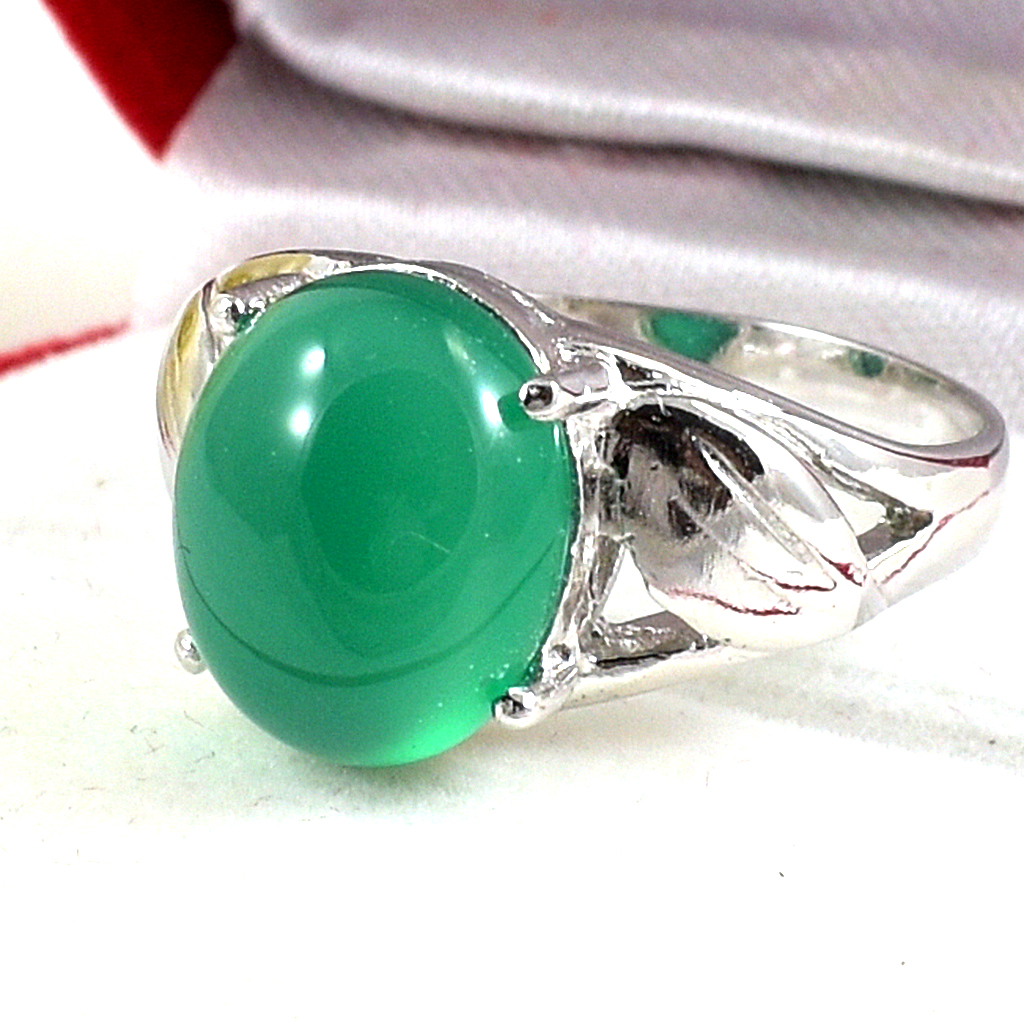 แหวนเงินแท้ราคาถูกชุบทองคำขาว พลอยแท้กรีนอะเกท 4.5 กะรัต งานประณีตสวยงาม สั่งผลิตค่ะ