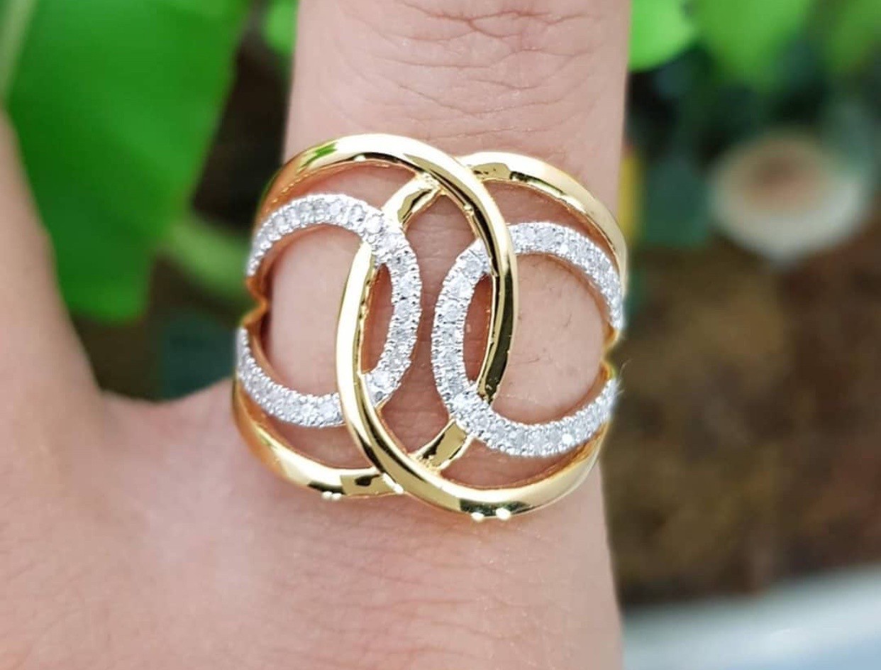 พร้อมส่งและสั่งผลิตแหวนเพชรแท้หน้ากว้างทรงไขว้ แหวนแต่งงาน แหวนหมั้น ใส่เที่ยว ออกงาน แหวนทองคำ 9K เพชรกุหลาบแท้ 0.19 กะรัต 57 เม็ด ราคาถูกมาก ส่งฟรี