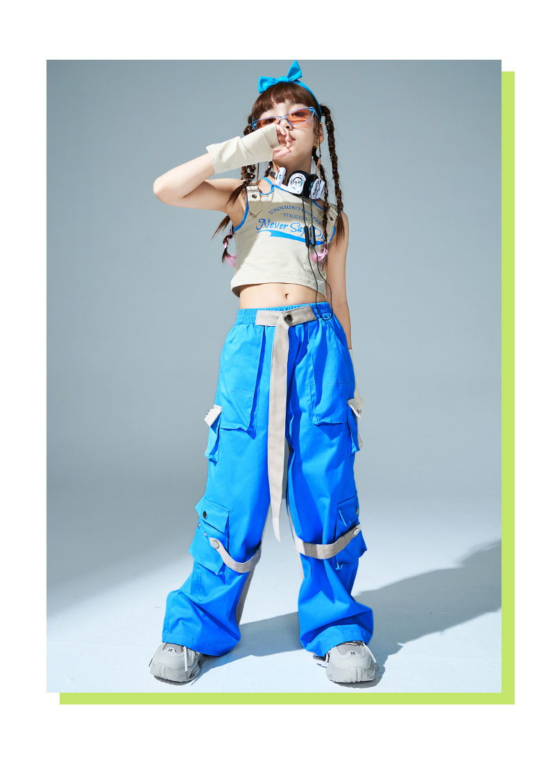 ชุดเต้น ชุดเด็ก เสื้อเอวลอยสีขาวครีม+กางเกงคาร์โก้สีฟ้า
