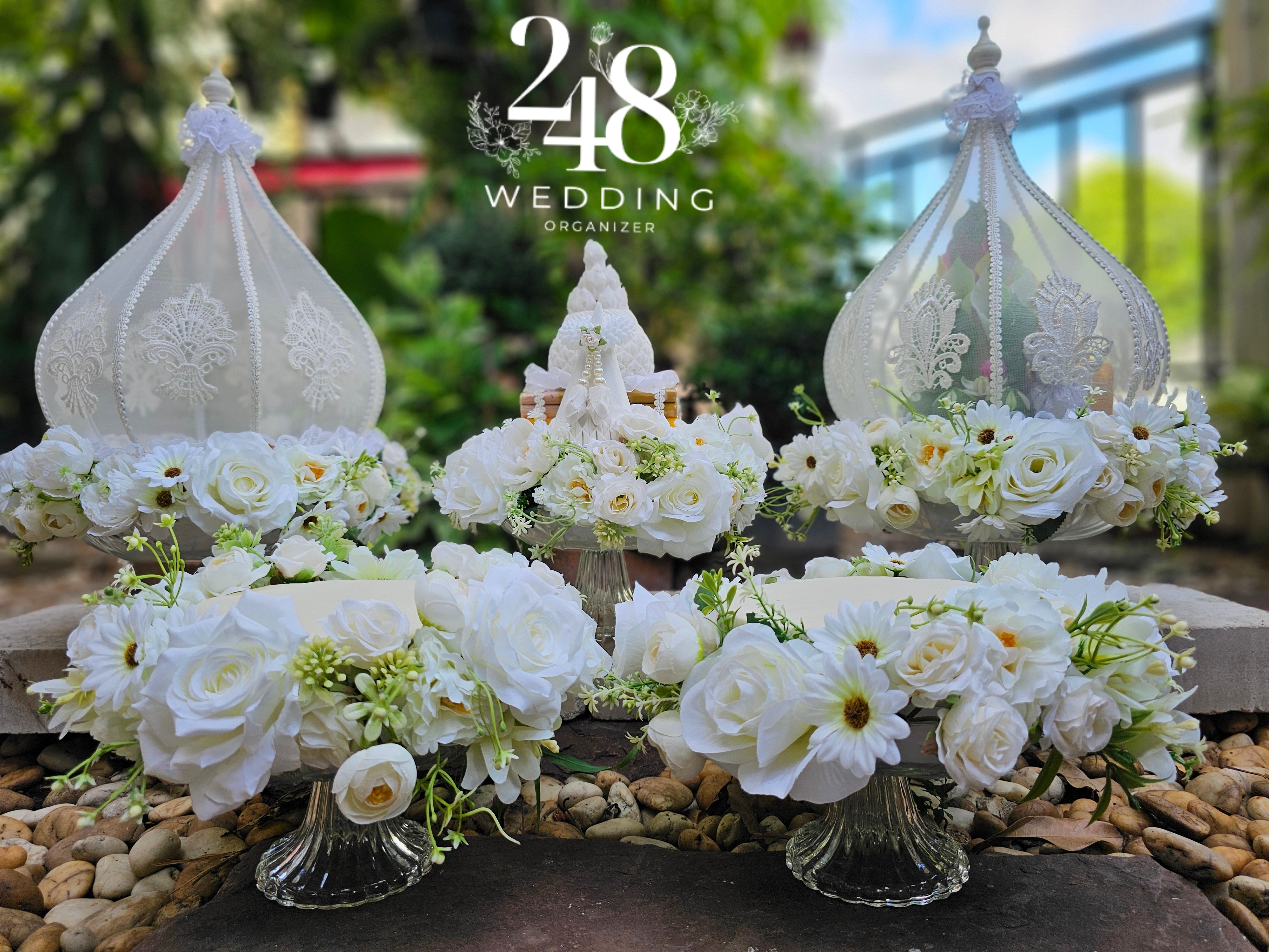 พานขันหมากแก้วสีขาว