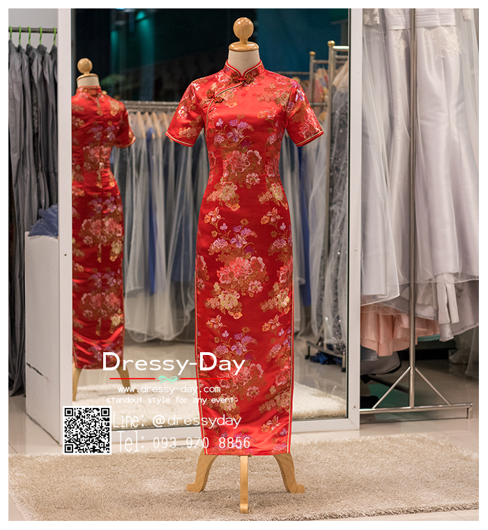 รหัส ชุดกี่เพ้ายาว : KPL089 ชุดกี่เพ้าประยุกต์ราคาถูกลายนกยูง ชุดกี่เพ้าสวยๆ สีแดง ผ้าทอดิ้นทอง สวยๆ กระโปรงผ่าข้าง ใส่เป็นชุดกี่เพ้าแต่งงานก็สวยคะ มีแขน