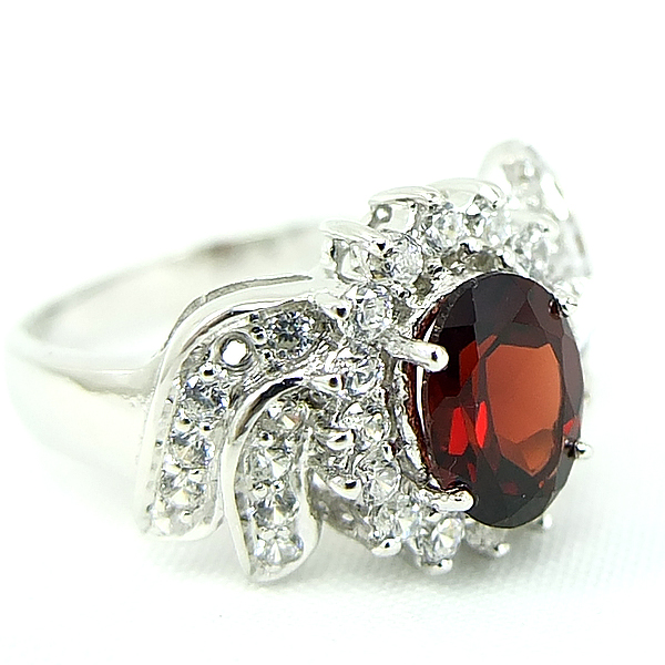 แหวนเงินแท้ราคาถูกชุบทองคำขาว พลอยแท้โกเมน 1.65 กะรัต เพชรCZ 0.88 กะรัต งานประณีตสวยงาม สั่งผลิตค่ะ