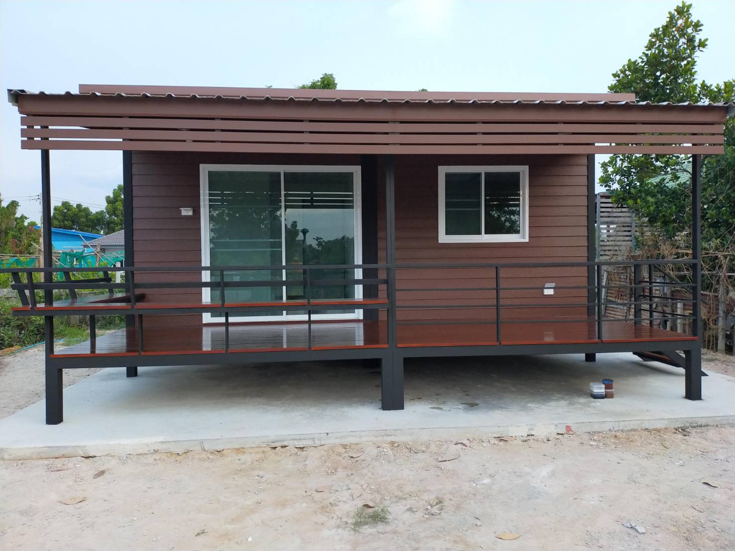 1นอน1นั่งเล่น บ้านน็อคดาวน์ ป.เจริญ