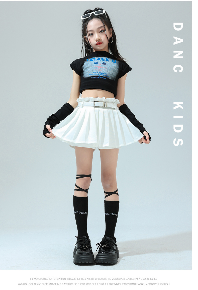 พร้อมส่ง***ชุดเต้น ลายแมว สไตล์เกาหลี เซ็ตเสื้อTKIAULS+กางเกงกระโปรง