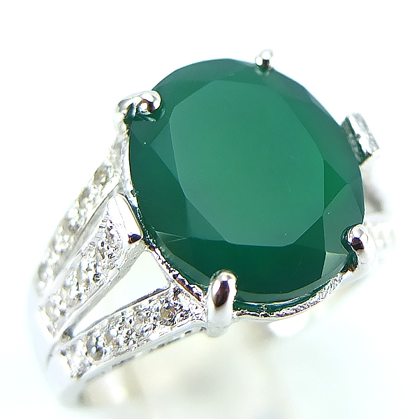 แหวนเงินแท้ราคาถูกชุบทองคำขาว พลอยแท้กรีนอะเกท 4.15 กะรัต เพชรCZ 0.21 กะรัต งานประณีตสวยงาม สั่งผลิตค่ะ