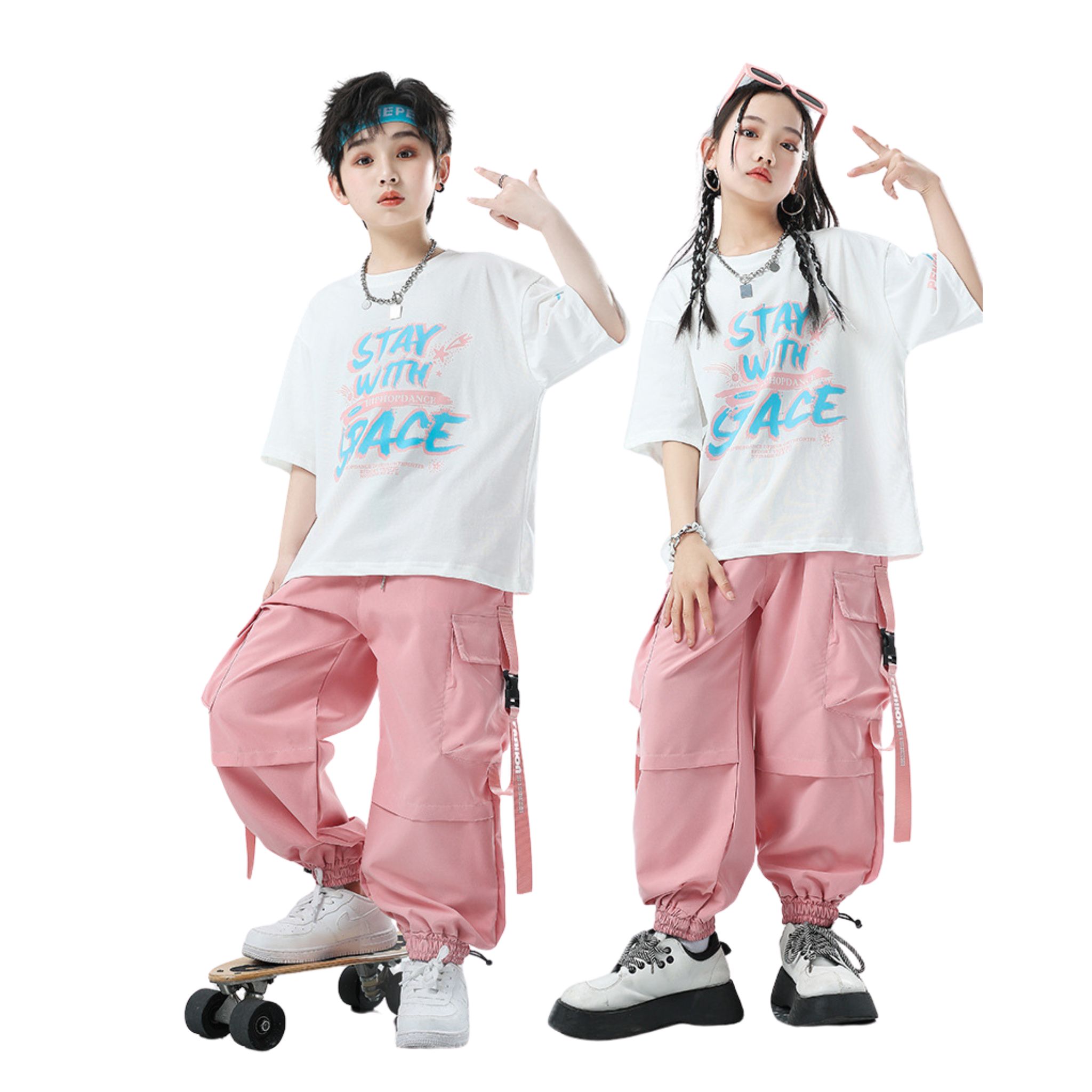 ชุดเต้น ชุดเซ็ต cover dance เสื้อขาวแขนสั้น ทรงโอเวอร์ไซส์ +กางเกงคาร์โก้ สีชมพูพาสเทล