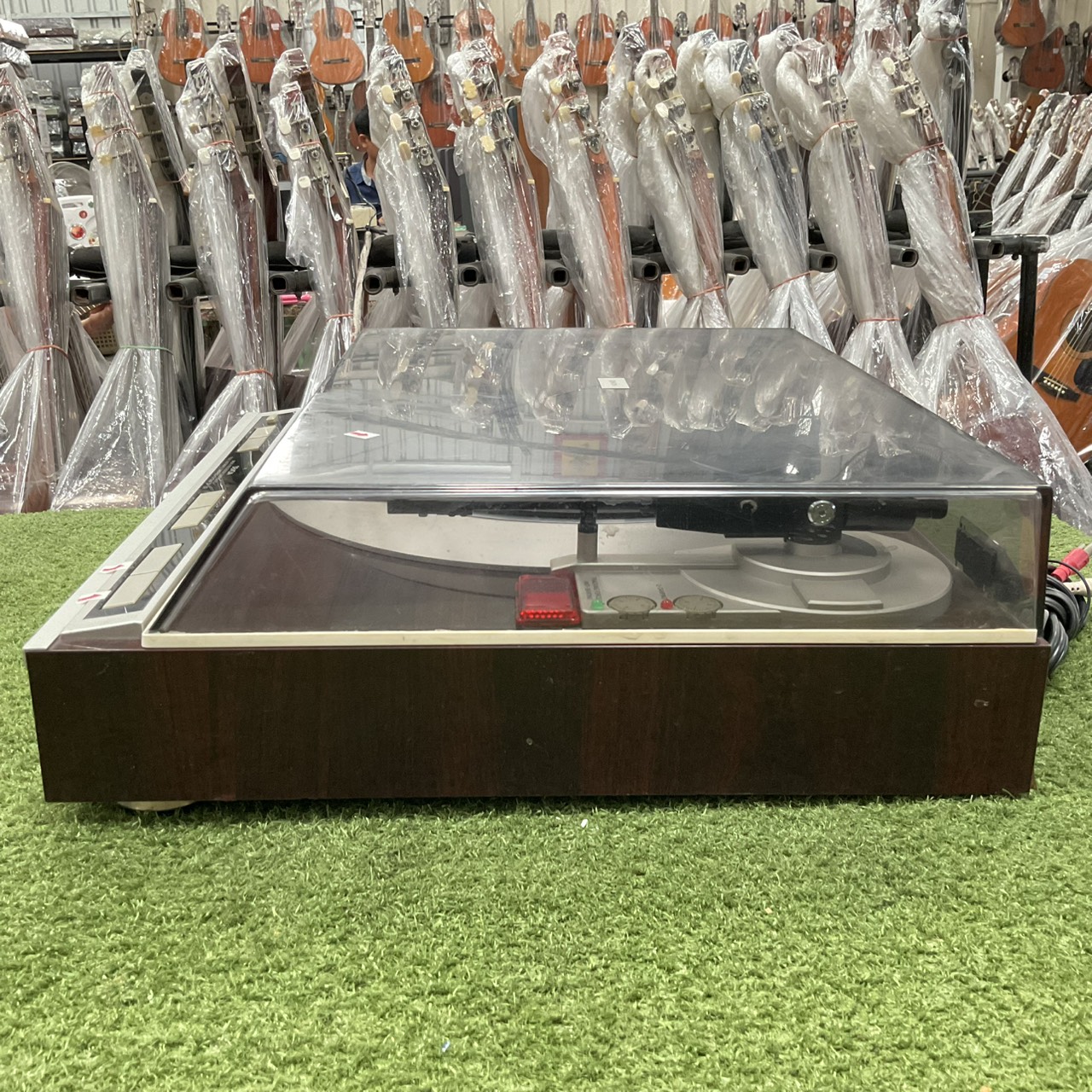 เครื่องเล่นแผ่นเสียง DENON : DP-37F