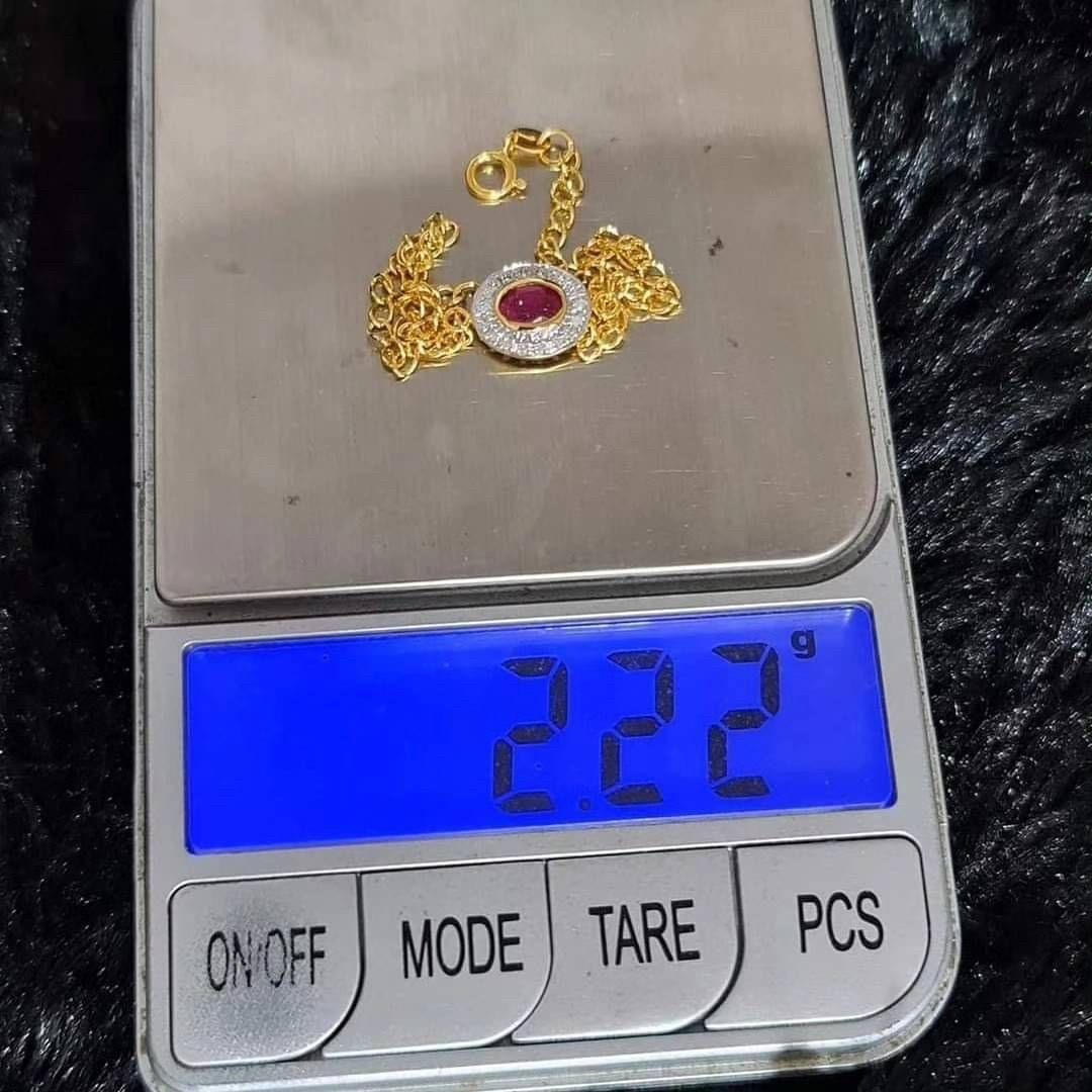 พร้อมส่งและสั่งผลิตสร้อยข้อมือทองเพชรแท้ล้อมพลอยทับทิมแท้ แต่งงาน หมั้น ใส่เที่ยว ออกงาน ทองคำ 9K เพชรกุหลาบแท้ 0.07 กะรัต 17 เม็ด ราคาถูกมาก ส่งฟรี