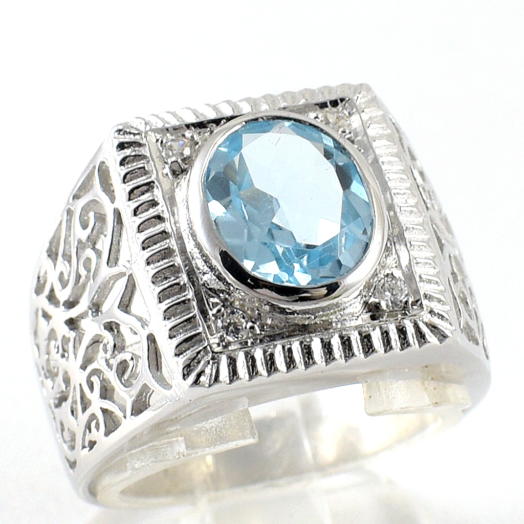 แหวนเงินแท้ราคาถูกชุบทองคำขาว สกายบลูโทปาซแท้ 2.29 กะรัต เพชรCZ 0.06 กะรัต งานประณีตสวยงาม สั่งผลิตค่ะ