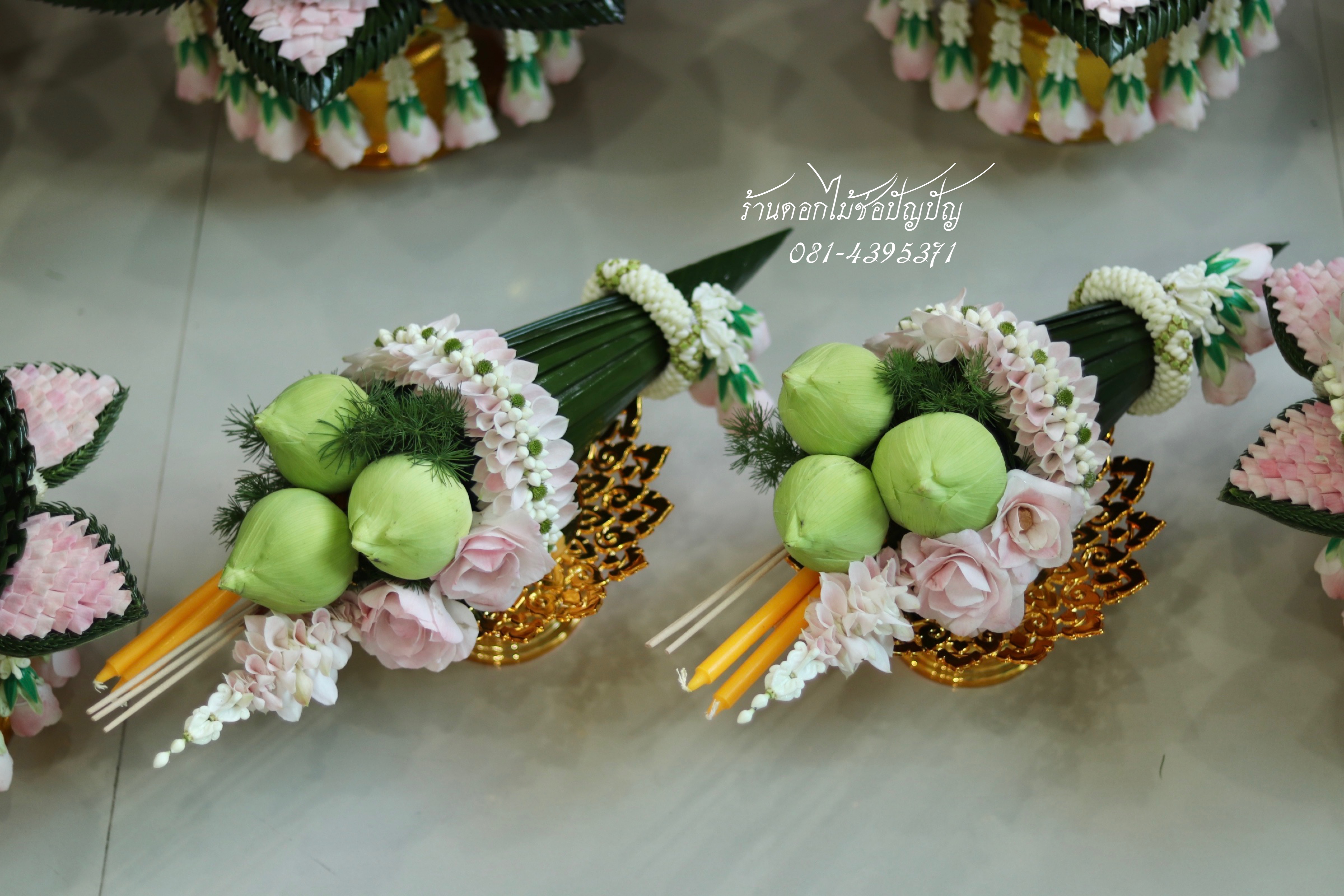 เครื่องบวชดอกไม้สด ชุดD11 (กรณีบวช2องค์)