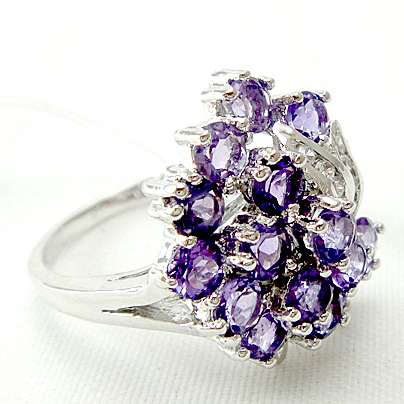 แหวนเงินแท้ราคาถูกชุบทองคำขาว แอมิทิสต์แท้ 5.25 กะรัต เพชรCZ 0.12 กะรัต งานประณีตสวยงาม สั่งผลิตค่ะ