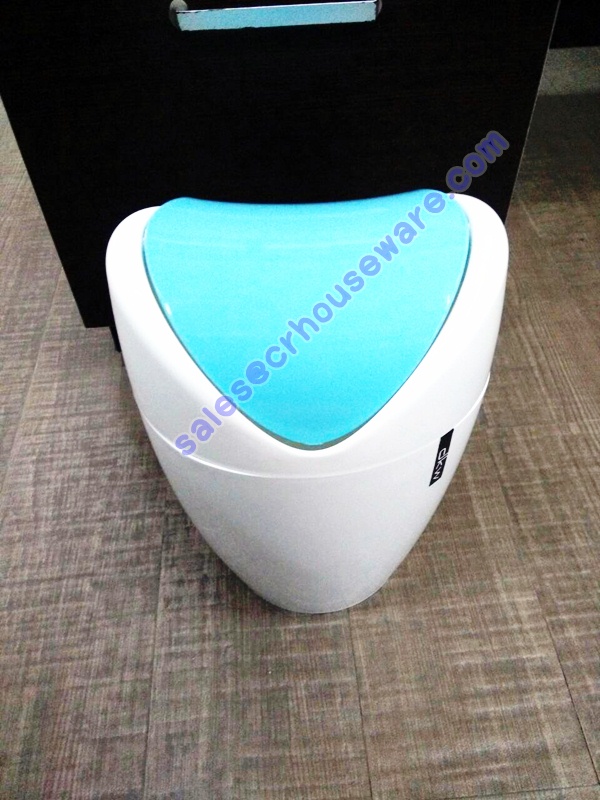 ถังขยะเล็กฝาสวิง 5 ลิตร 001-HH-214