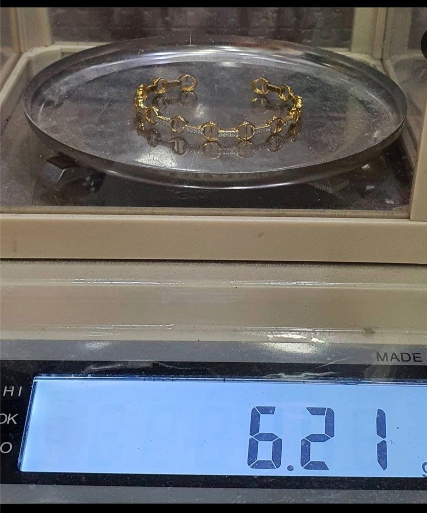 พร้อมส่งและสั่งผลิตกำไลทองเพชรแท้สุดฮิตราคาถูกที่สุดแล้วจ้า แต่งงาน หมั้น ใส่เที่ยว ออกงาน ทองคำ 9K เพชรเกสรแท้ 0.15 กะรัต 30 เม็ด ราคาถูกมาก ส่งฟรี