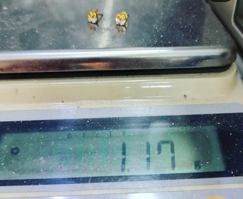 พร้อมส่งและสั่งผลิตต่างหูเพชรแท้หงส์คู่รูปหัวใจ แต่งงาน หมั้น ใส่เที่ยว ออกงาน ทองคำ 9K เพชรเกสรแท้ 0.04 กะรัต 4 เม็๋ด ราคาถูกมาก ส่งฟรี