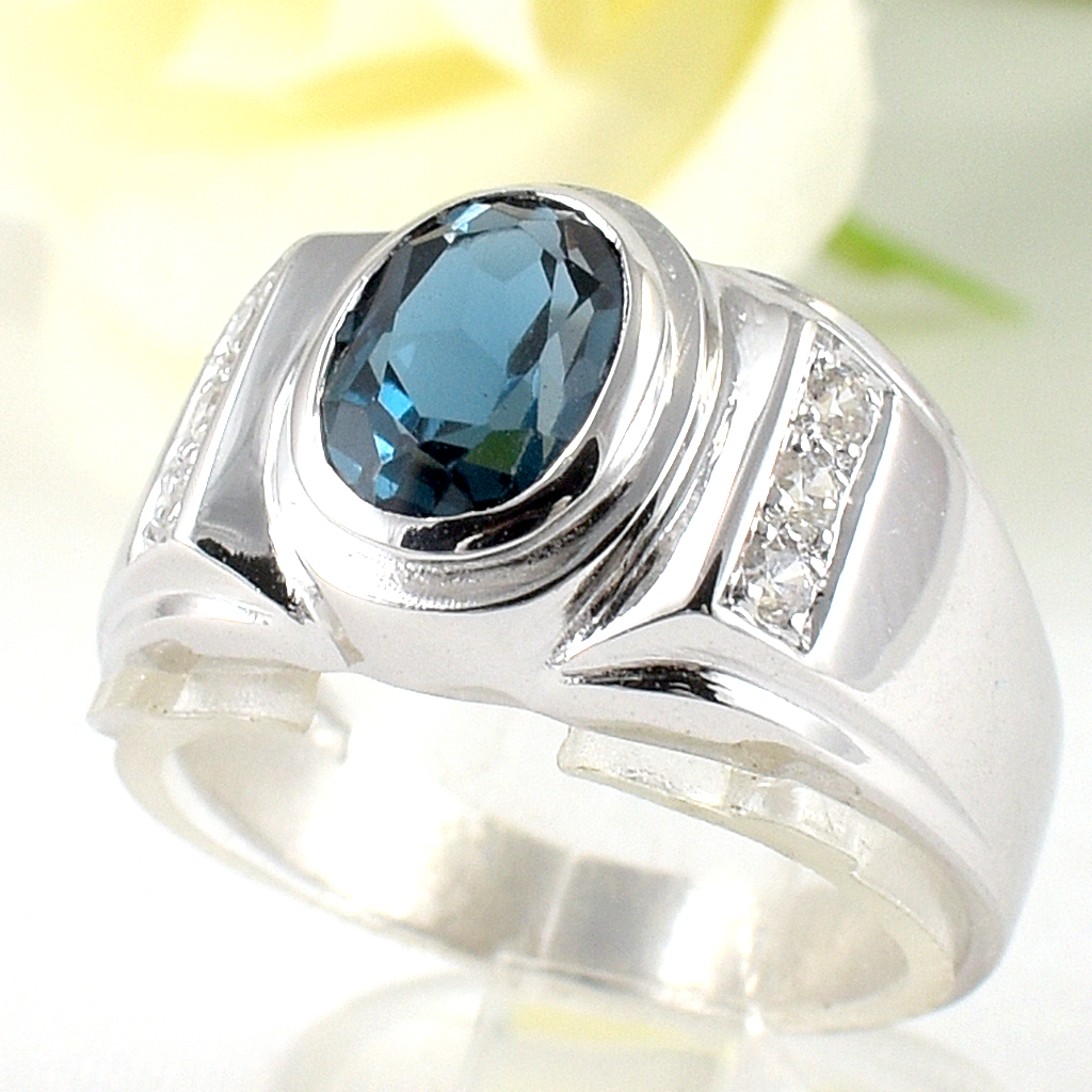 แหวนเงินแท้ราคาถูกชุบทองคำขาว ลอนดอนบลูโทปาซแท้ 1.40 กะรัต เพชรCZ 0.15 กะรัต งานประณีตสวยงาม สั่งผลิตค่ะ