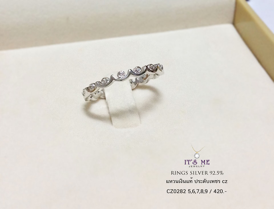 แหวนเงินแท้92.5% ประดับเพชร cz รอบวง แหวนเล็กๆ น่ารักๆ ค่ะ ใส่ติดมือได้ตลอด ขนาดเพชร cz 2 มิล (ราคาต่อวงค่ะ)