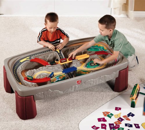 โต๊ะเล่นรางรถไฟ Step 2 Deluxe Canyon Road Train & Track Table