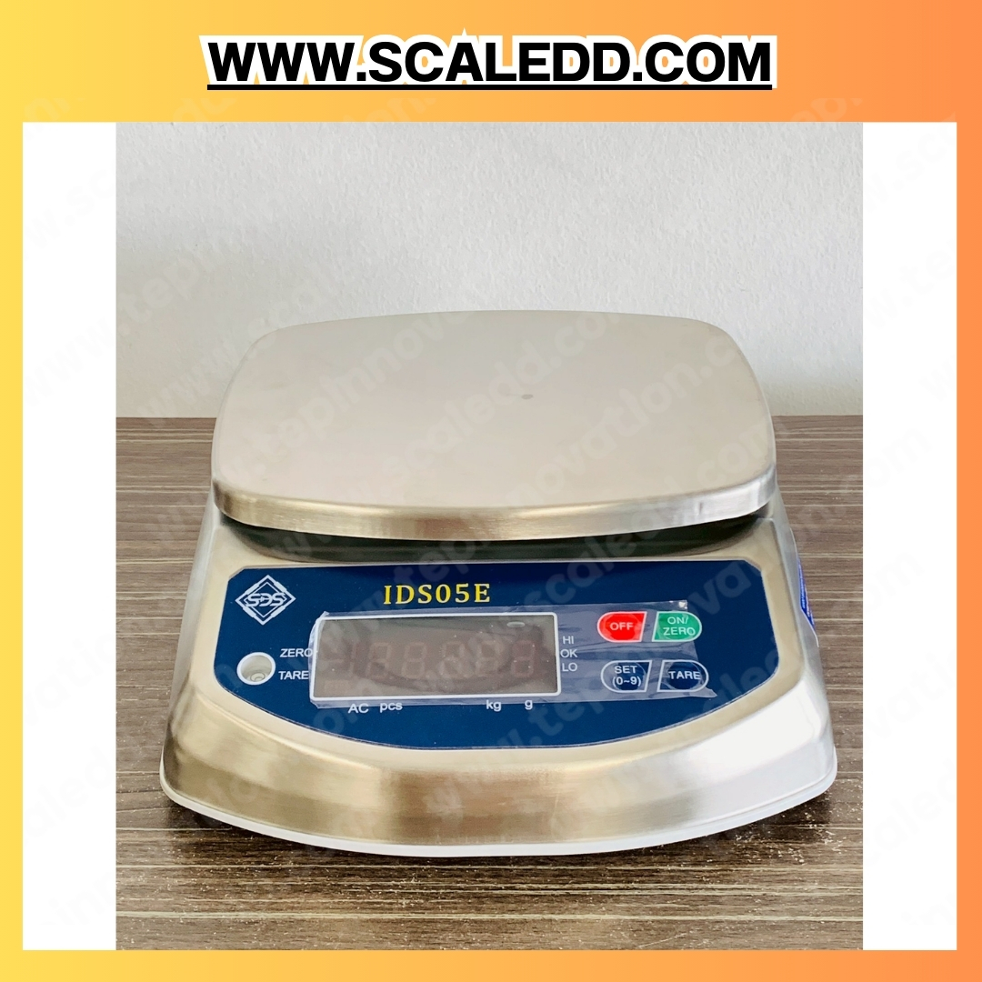 เครื่องชั่งกันน้ำแบบตั้งโต๊ะ ยี่ห้อ SDS รุ่น IDS05E พิกัด 600g - 6000g