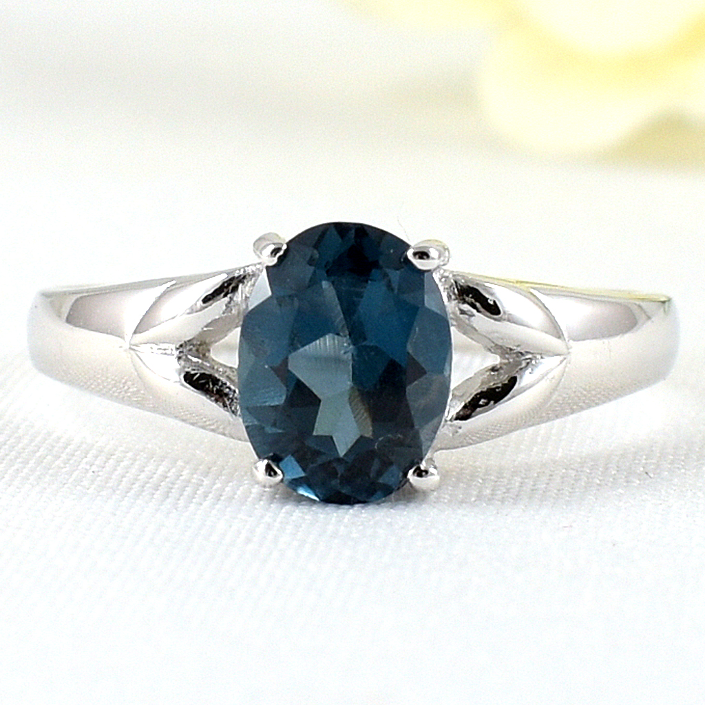 แหวนเงินแท้ราคาถูกชุบทองคำขาว ลอนดอนบลูโทปาซแท้ 1.40 กะรัต งานประณีตสวยงาม สั่งผลิตค่ะ