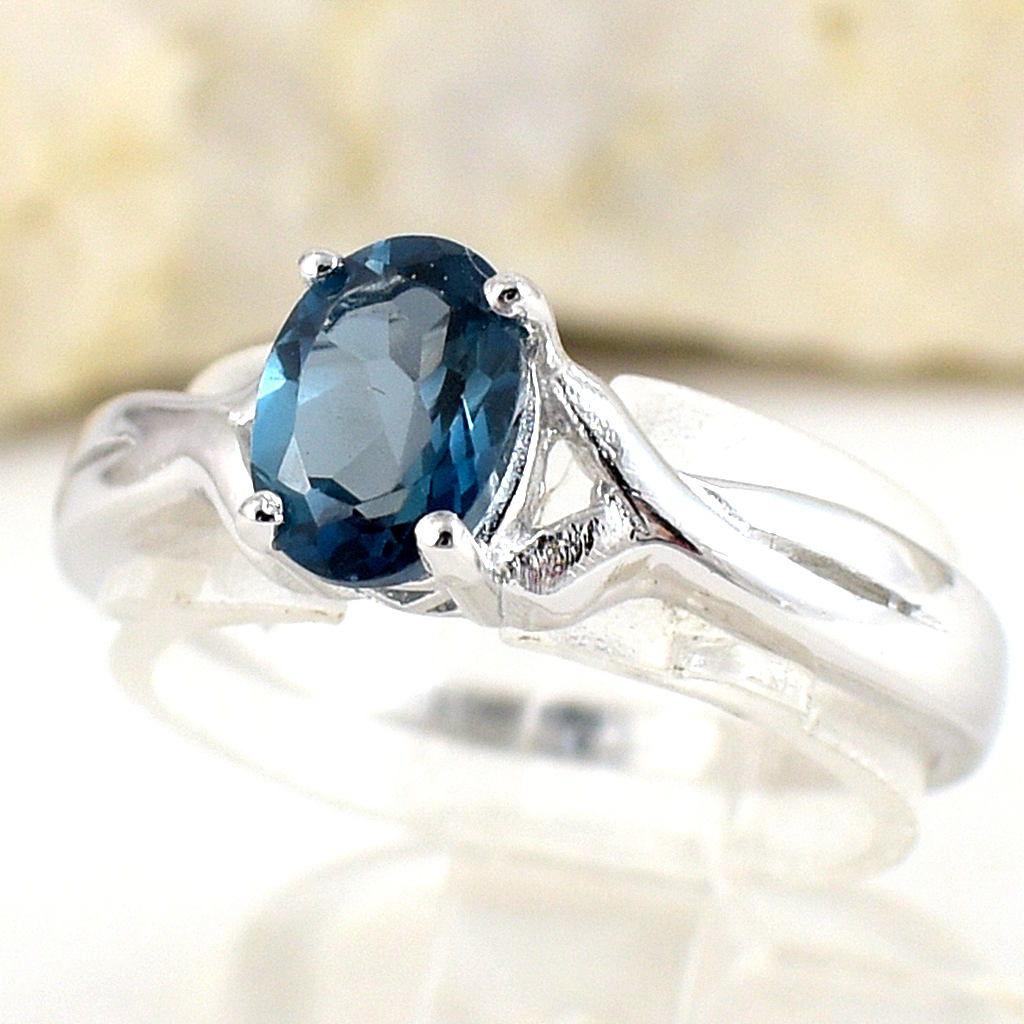 แหวนเงินแท้ราคาถูกชุบทองคำขาว ลอนดอนบลูโทปาซแท้ 0.95 กะรัต งานประณีตสวยงาม สั่งผลิตค่ะ