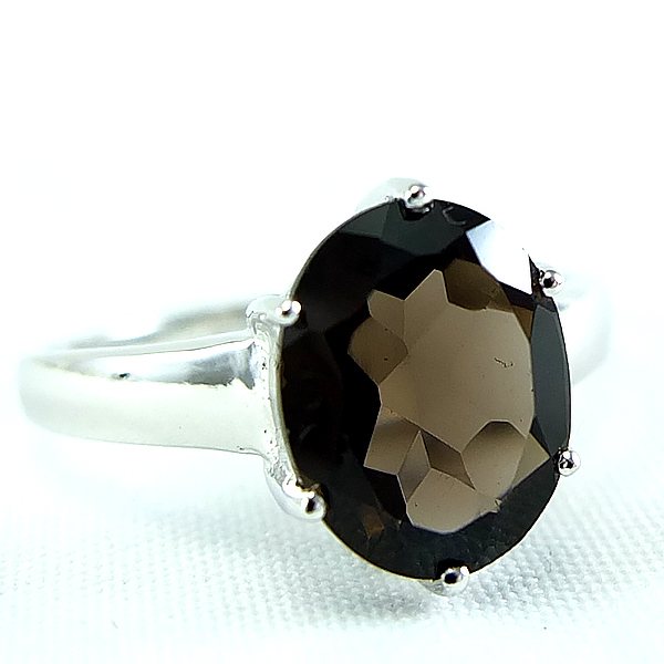 แหวนเงินแท้ราคาถูกชุบทองคำขาว พลอยแท้สโมกกี้ควอทซ์ 2.25 กะรัต งานประณีตสวยงาม สั่งผลิตค่ะ