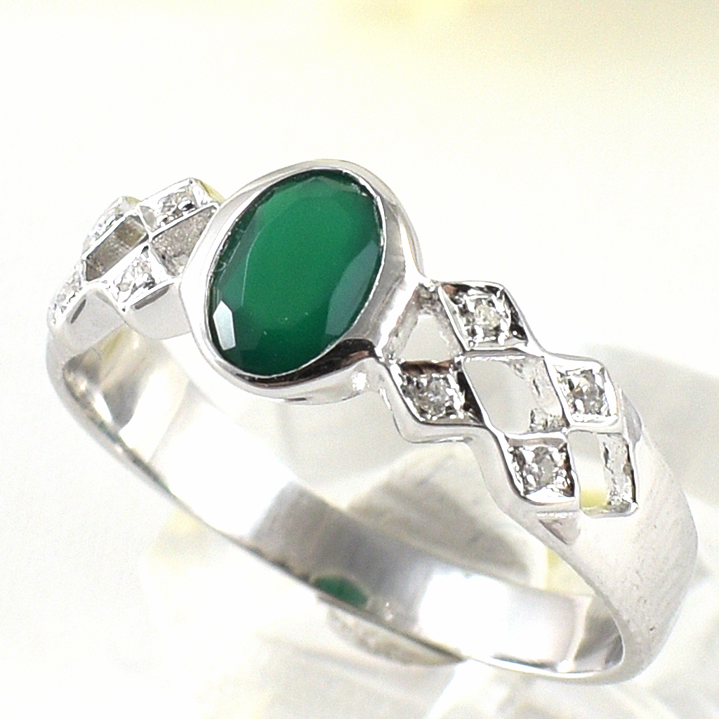 แหวนเงินแท้ราคาถูกชุบทองคำขาว พลอยแท้กรีนอะเกท 0.55 กะรัต เพชรCZ 0.056 กะรัต งานประณีตสวยงาม สั่งผลิตค่ะ