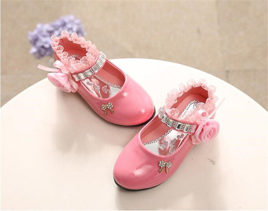 รองเท้าคัชชูหนังแก้ว ติดกุหลาบ สีชมพู โอรส