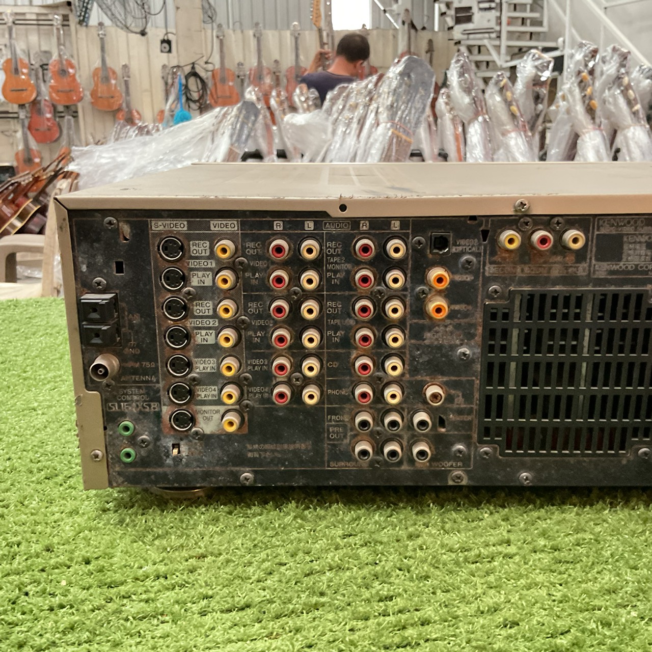 เครื่องขยายเสียง KENWOOD : KR-V999D สินค้าไม่พร้อมใช้งาน (ต้องซ่อม)