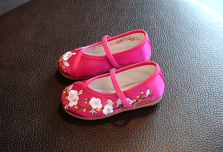 F รองเท้าจีนเด็ก ลายดอกเหมย