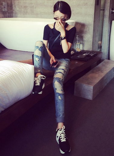 กางเกงยีนส์แฟชั่น ขาดๆ ดีไซน์เก๋