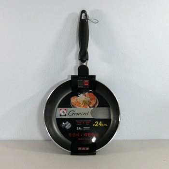 กระทะนอนสติ๊ก Gemini 24 ซม. ตราหัวม้าลาย