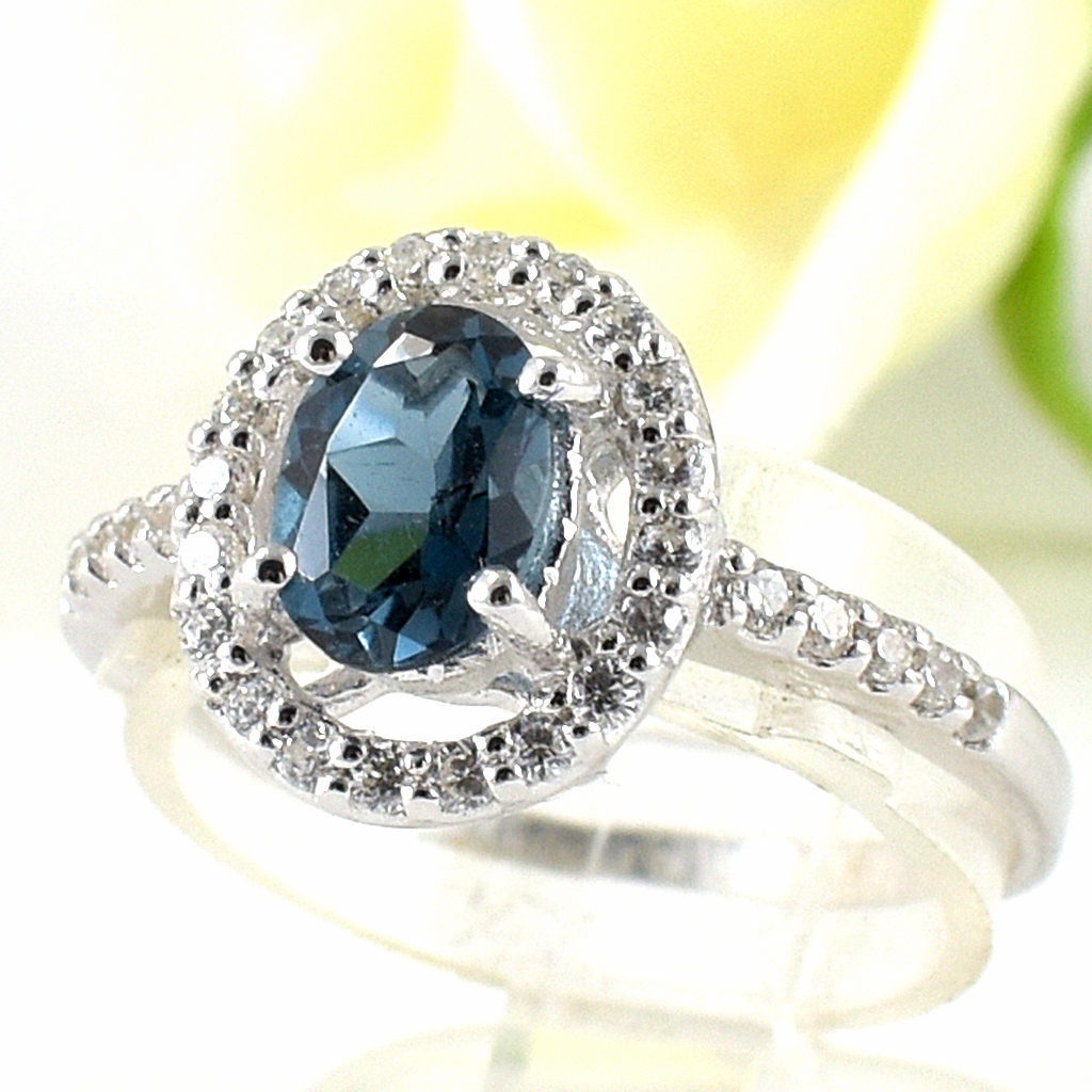 แหวนเงินแท้ราคาถูกชุบทองคำขาว ลอนดอนบลูโทปาซแท้ 0.95 กะรัต เพชรCZ 0.30 กะรัต งานประณีตสวยงาม สั่งผลิตค่ะ