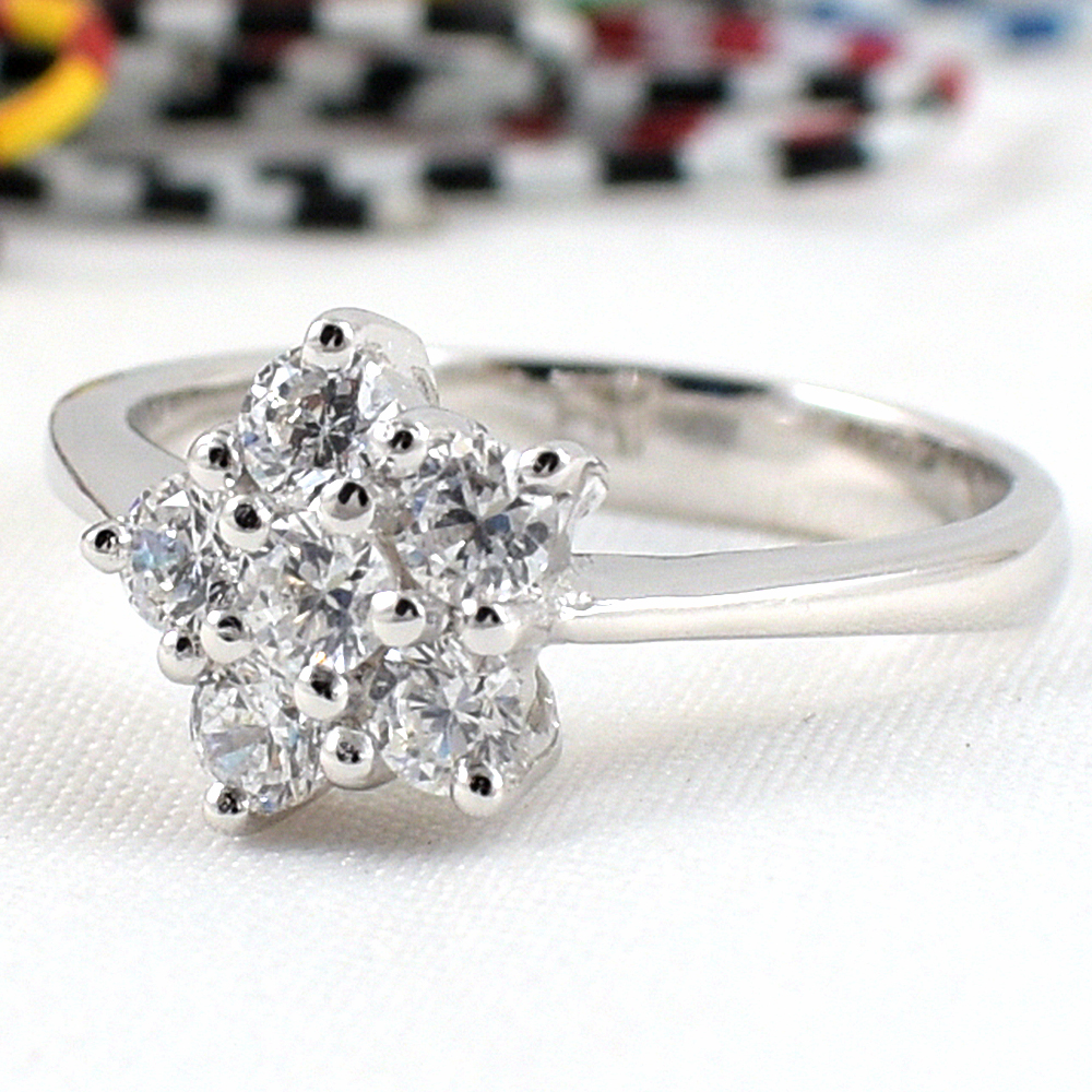 แหวนเงินแท้ราคาถูกชุบทองคำขาว เพชรCZแท้ 0.60 กะรัต งานประณีตสวยงาม สั่งผลิตค่ะ