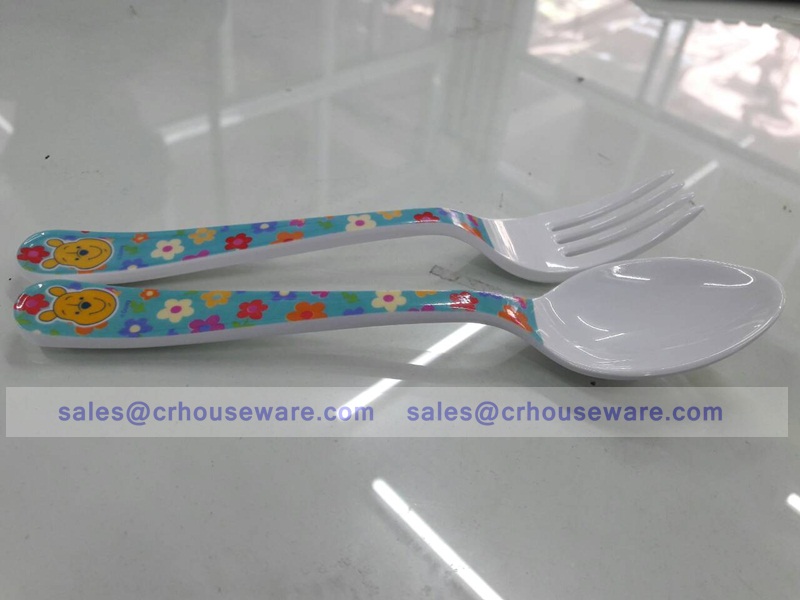 ช้อนส้อมเมลามีนเด็ก 6.25 นิ้ว ลายการ์ตูน 017-SP-F2359