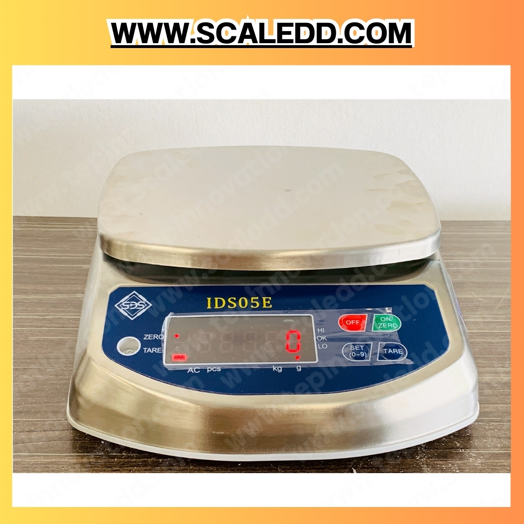 เครื่องชั่งกันน้ำแบบตั้งโต๊ะ ยี่ห้อ SDS รุ่น IDS05E พิกัด 600g - 6000g