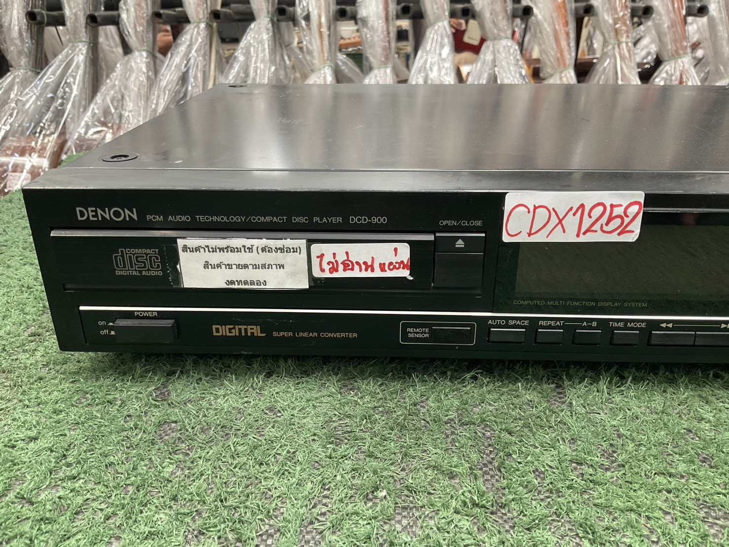 เครื่องเล่น CD - DENON : DCD-900 สินค้าไม่พร้อมใช้(ต้องซ่อม)