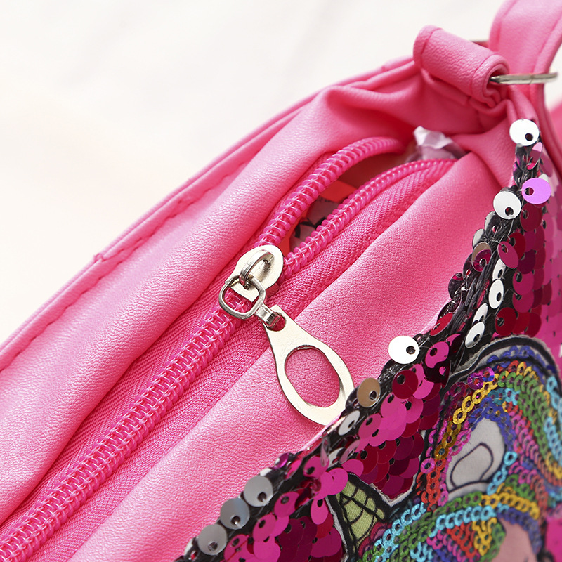 กระเป๋าเด็ก: เป้ LOL ปักเลื่อม ทรงมน