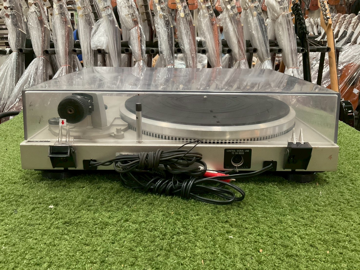 เครื่องเล่นแผ่นเสียง Technics : SL-Q33