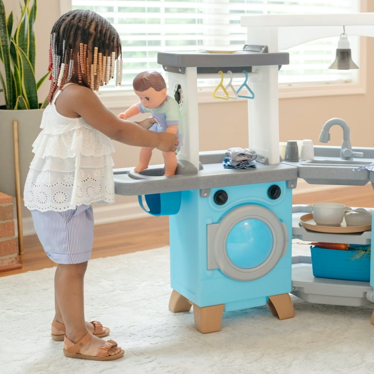 ชุด 2 in 1 มีทั้งครัวและที่เลี้ยงน้องในชุดเดียว Step2 Cook and Care Corner Plastic Kitchen and Kids Nursery Toy
