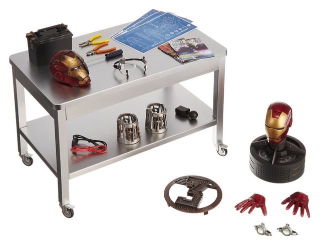 "Iron Man 3" ชุดอุปกรณ์และงานพัฒนา "Iron Man 3" ขนาด 1/6 (ซื้อร่วมกับชุดอื่น)