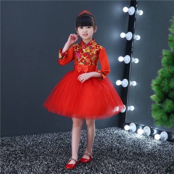 พร้อมส่ง ชุดจีน กี่เพ้า เดรสแขนสั้นแต่งลายมังกร ติดโบวสีแดง