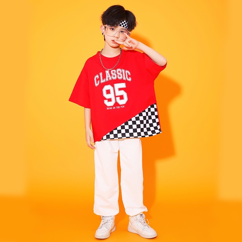 ชุดเต้น ชุดเซ็ต เสื้อแดงแขนสั้นลาย CLASSIC95 กระโปงสั้น กางเกงขายาว